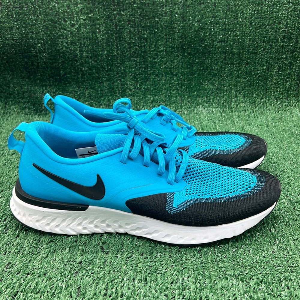 Men’s odyssey react 2 fly knit blue lagoon sneakers size 9